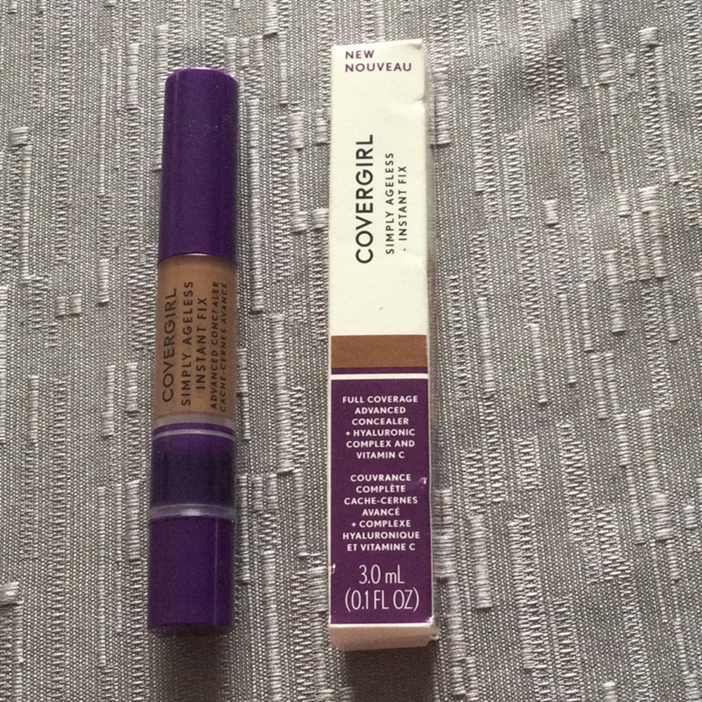 CLEARANCE COVERGIRL Simply Ageless Instant Fix